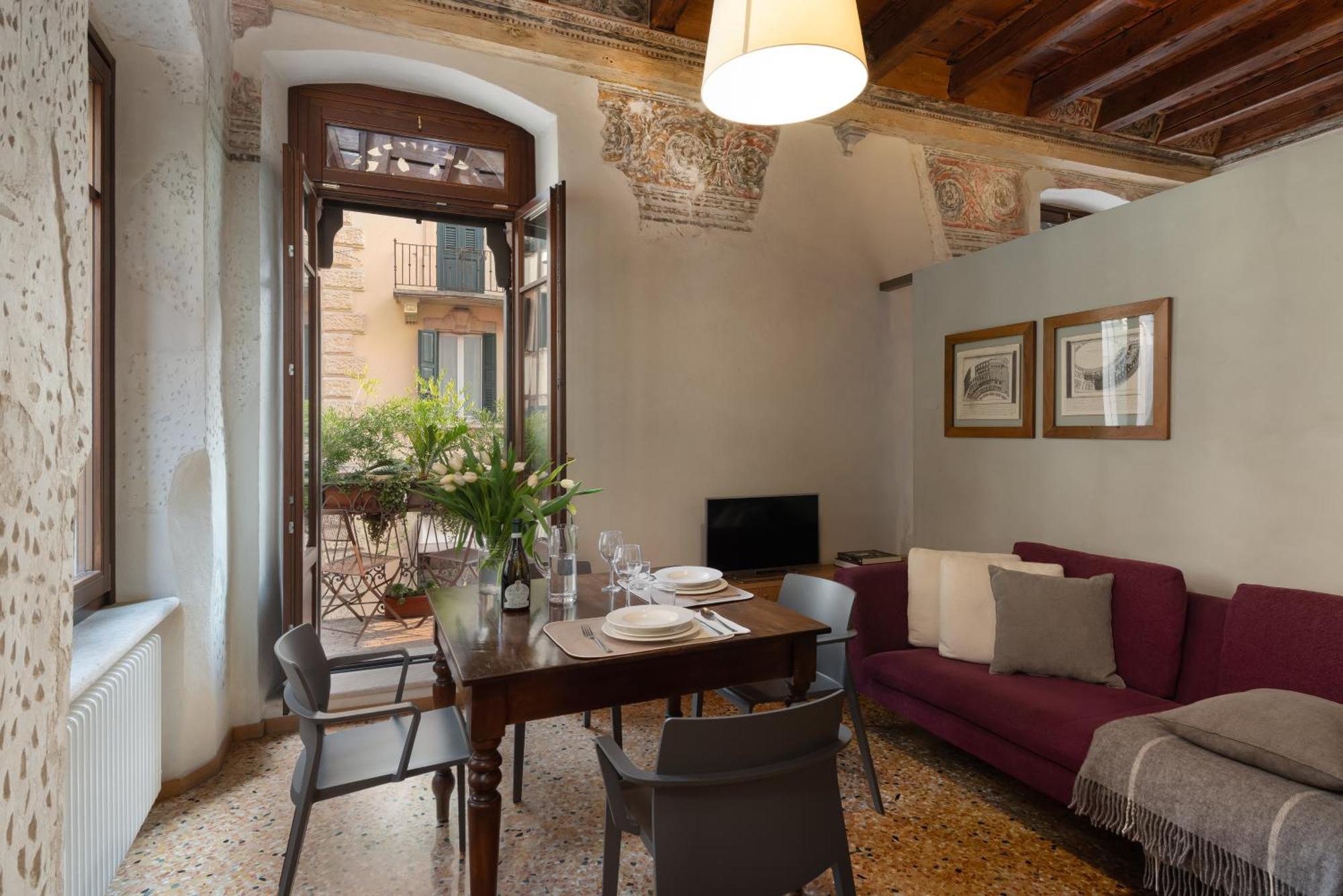 ורונה Residenza Roccamaggiore מראה חיצוני תמונה