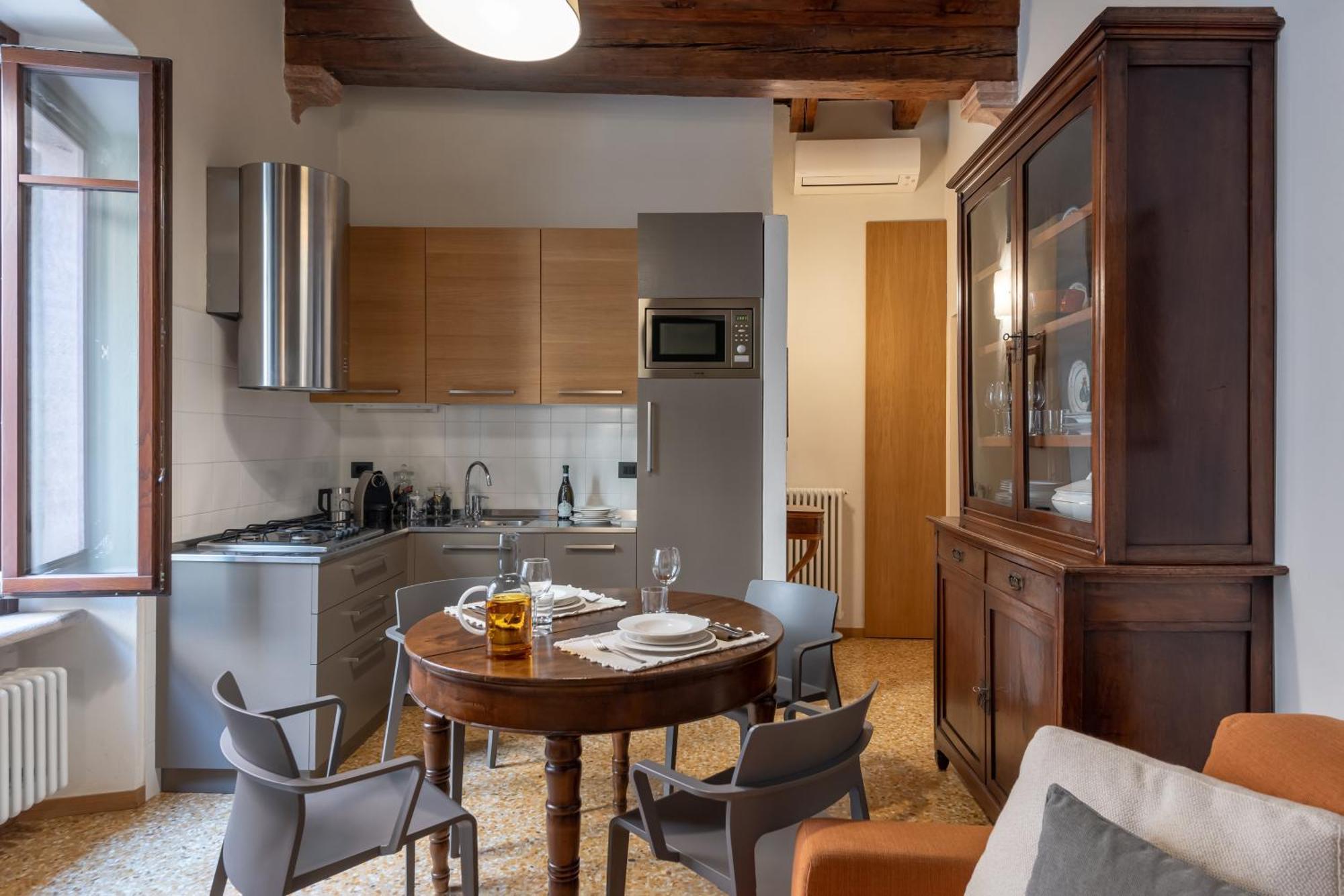 ורונה Residenza Roccamaggiore מראה חיצוני תמונה