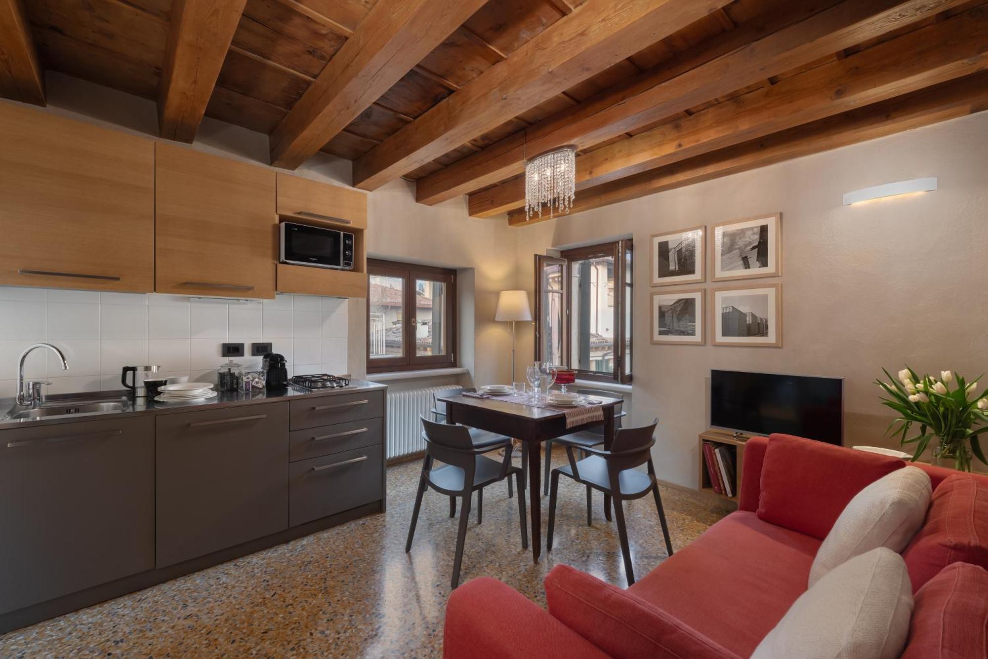 ורונה Residenza Roccamaggiore מראה חיצוני תמונה